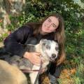 https://es.holidog.com/ImagesPetSitters/A01C6EAA-B86A-4D8D-9C33-D1B268E33B7E_square_120.jpg Cuidadora-de-mascotas-254413-2